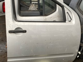 Дверь передняя правая, ориг. номер 80100EB330, Nissan Navara (D40) 2005-2010