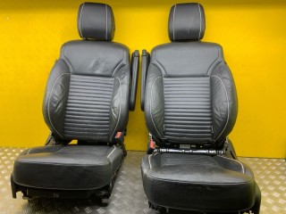 Салон (комплект сидений), ориг. номер LR080974, Land Rover Discovery V 2017-2021