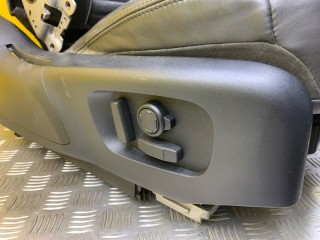 Салон (комплект сидений), ориг. номер LR080974, Land Rover Discovery V 2017-2021