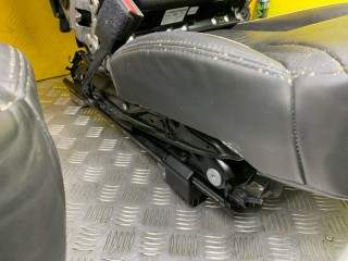 Салон (комплект сидений), ориг. номер LR080974, Land Rover Discovery V 2017-2021