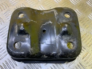 Кронштейн рессоры задний правый Toyota Tundra II Пикап 2013-2022, 484730C010
