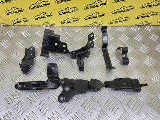 Кронштейн Toyota Tundra II Пикап 2013-2022, 464510C010