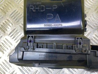 Дефлектор обдува салона, ориг. номер 55670KK050, Toyota Hilux Пикап 2015-2020
