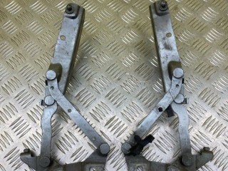 Петля капота Land Rover Range Rover Evoque I 2011-2015, LR001562