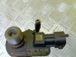 Форсунка топливная, ориг. номер LR022335, Land Rover Range Rover Evoque I 2011-2015
