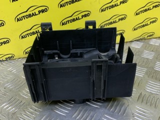 Кронштейн Dodge RAM V Пикап 2019-2026, 68277335AA