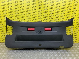 Обшивка крышки багажника Volkswagen Touareg II Внедорожник 2010-2014, 7P6867601C