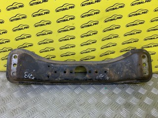 Балка под КПП Mitsubishi L200 Пикап 2006-2011, АКПП, MR995060