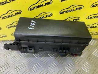 Блок предохранителей под капот, ориг. номер MN141330, Mitsubishi L200 Пикап 2006-2011