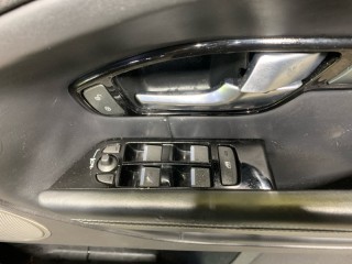 Дверь передняя правая, ориг. номер LR028552, Land Rover Range Rover Evoque I Внедорожник 2015-2018