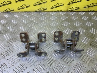 Петля двери багажника Toyota Land Cruiser Prado 120 Внедорожник 2002-2007, 6880160050
