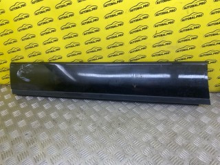 Молдинг двери передней левой Land Rover Range Rover Evoque I Внедорожник 2015-2018, LR078867