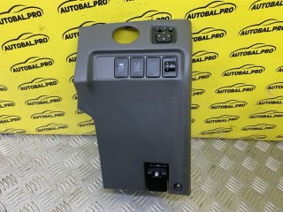 Блок кнопок Mitsubishi L200 Пикап 2015-2019, левый руль, MR951187