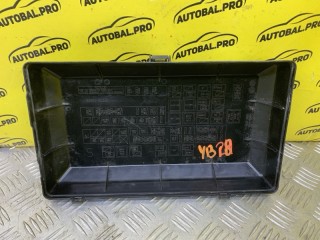 Крышка блока предохранителей Toyota Tundra II Пикап 2013-2022, 826610C320