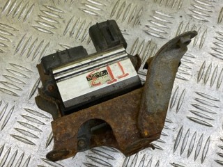 Блок управления форсунками Toyota Tundra II Пикап 2006-2009, 8956034022