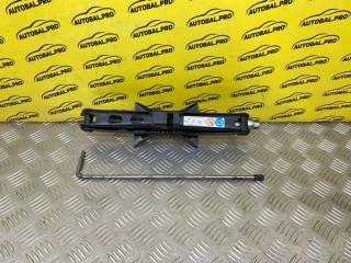 Домкрат Toyota Hilux Пикап 2005-2008, 51883060