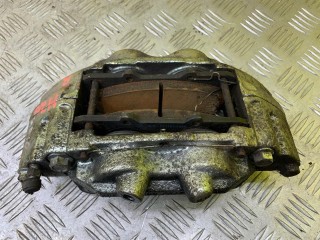 Суппорт передний правый, ориг. номер 477300K180, Toyota Hilux Пикап 2011-2015