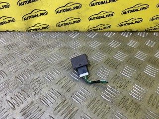 Реле поворотов, ориг. номер 8198006030, Toyota Hilux Пикап 2011-2015