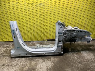 Порог правый Mercedes-Benz GLB 200 Внедорожник, A2476371202