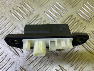 Кнопка открывания багажника Toyota Rav 4 (XA50) 2018-2026, 8484047030