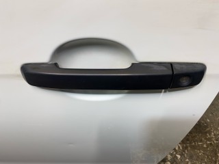 Ручка двери наружная передняя левая, ориг. номер 8981764560, ISUZU D-Max II Пикап 2012-2018