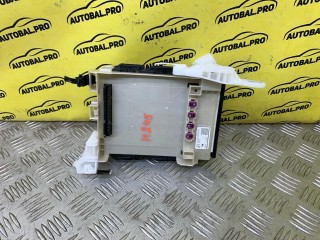 Блок комфорта Lexus UX 250H Седан, 8273076040