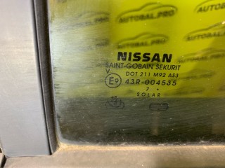 Стекло двери задней левой (форточка), ориг. номер 82263EB33A, Nissan Pathfinder (R51M) Внедорожник 2004-2010