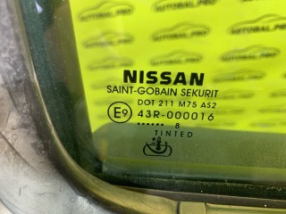 Стекло двери передней правой Nissan Pathfinder (R51M) Внедорожник 2004-2010, левый руль, 80300EB310