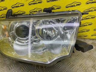 Фара правая Mitsubishi L200 Пикап 2006-2011, 8301C032
