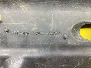 Защита топливного бака, ориг. номер 776410K090, Toyota Hilux Пикап 2011-2015