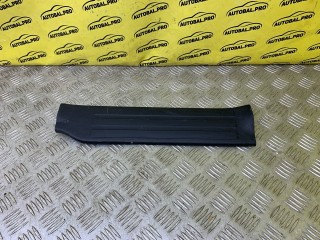 Накладка на порог внутренняя задняя левая Toyota Tundra II Пикап 2013-2022, левый руль, 679180C020