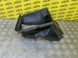 Воздуховод радиатора Volkswagen Touareg II Внедорожник 2010-2014, 3.0 л, АКПП, 7P6117336