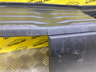 Накладка заднего бампера, ориг. номер 520570C060, Toyota Tundra II Пикап 2013-2022