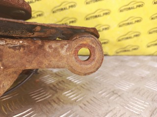 Кулак поворотный правый передний правый, ориг. номер 40015EB000, Nissan Pathfinder (R51M) 2004-2010