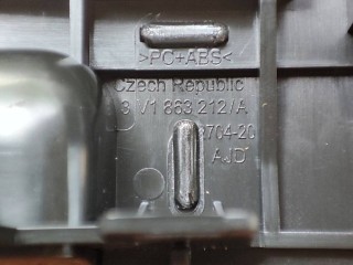 декоративная накладка центральной консоли, ориг. номер 3V1863212, 3V18632121QB, 3V1863212A, 3V1863212AFOD, Skoda Superb 3 2015-2019