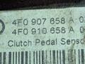 4F0907658A, 4F0919658A Датчик положения педали сцепления Audi A6 C6 (S6,RS6) 2007г. - фото №2