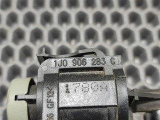 Клапан электромагнитный, ориг. номер 1J0906283C, Volkswagen Golf 4 1997-2006