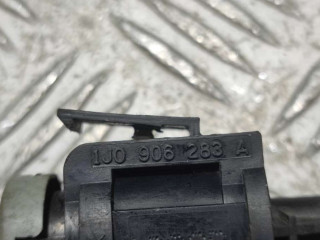 Клапан электромагнитный, ориг. номер 1J0906283A, Volkswagen Golf 4 1997-2006