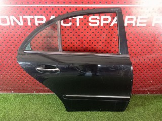 Стекло двери задней левой Mercedes E W211 1999-2002
