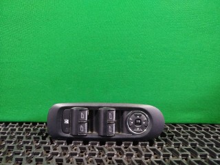 Кнопка стеклоподъемника Ford Mondeo 4 2006-2010