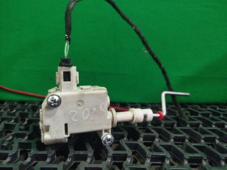 Активатор замка крышки топливного бака, Audi A6 C5 (S6,RS6) 2001-2005