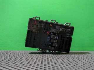 Блок предохранителей, ориг. номер FG9T14A067AE, Ford Fusion 2