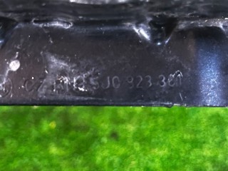 Петля капота левая, ориг. номер 5J0923301, Skoda Roomster 1 2006-2010
