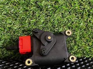 Моторчик заслонки печки, ориг. номер 0132801149, 8D1820511B, Skoda SuperB Superb 1 2001-2006