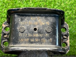 Подушка крепления двигателя, ориг. номер 9636583980, 9636270080, 9636845880, Peugeot 307 2001-2005