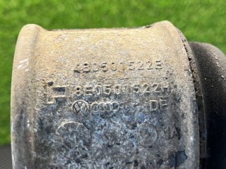 Кронштейн крепления балки подвески, ориг. номер 8E0501522H, Skoda SuperB Superb 1 2006-2008
