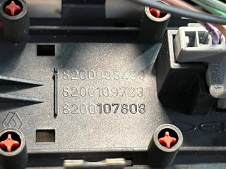 Рамка под магнитолу, ориг. номер 8200107808, 8200074331, S118539001F, Renault Megane 2 2002-2006