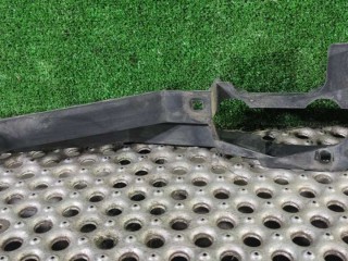 Крепление фары правой, ориг. номер 7009236, Land Rover Range Rover 3 2002-2005