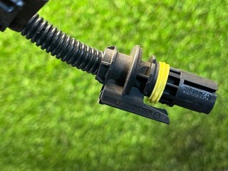 Клемма аккумулятора плюс, ориг. номер A2124405413, Mercedes E W212 2013-2016