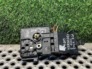 Блок предохранителей, ориг. номер A2115461341, Mercedes E W211 2002-2006
